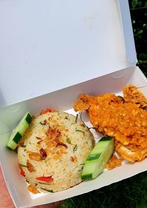 Foto resep Nasi Daun Jeruk Ayam Geprek
