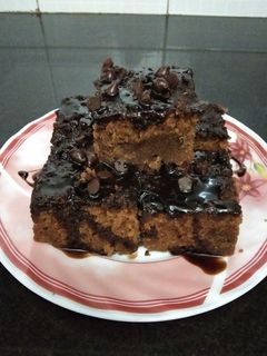 બ્રાઉની (Brownie Recipe in Gujarati) રેસીપી મુખ્ય ફોટો