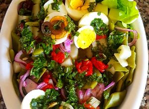 Una foto de Ensalada de chauchas y papas. #cumplimos7