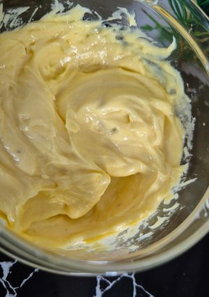 Une photo de Mayonnaise maison aux jaunes d'œufs 😀