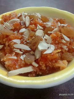 A picture of Gajar ka halwa.