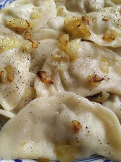 Фото Вареники с картошкой и мясом.
