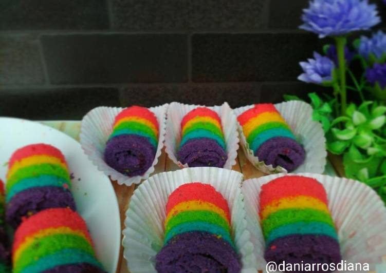 Mini Rainbow Roll Cake