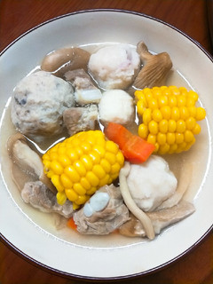 豬軟骨玉米丸子湯 的食譜成品照片