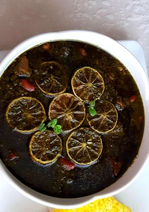 عکسی از دستور خورش قورمه سبزی