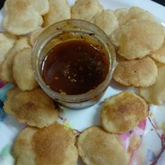 A picture of Suji ke golgappe.