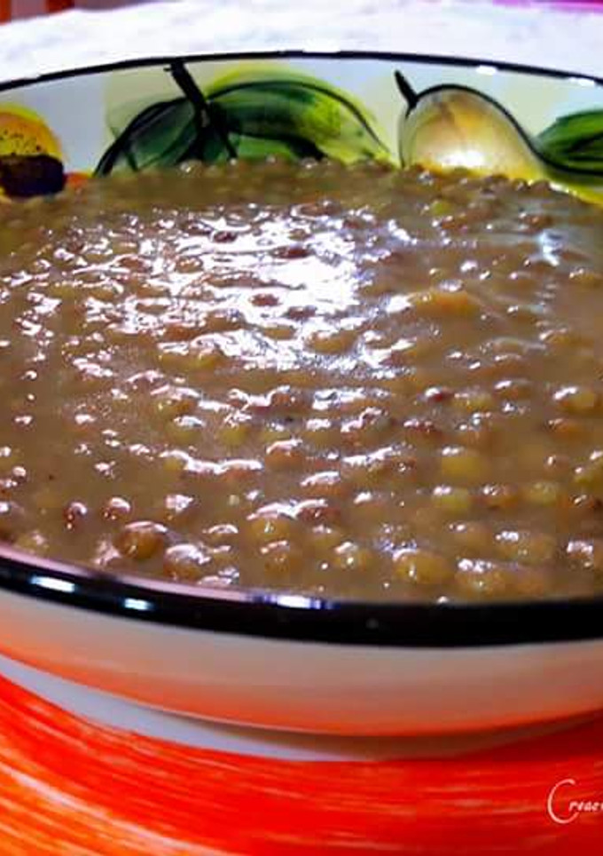Una foto de Lentejas pardinas con crema de verduras y ras el hanout
