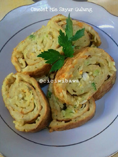 Foto resep Omelet Mie Sayur Gulung