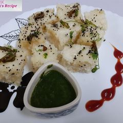 A picture of Rava dhokla.