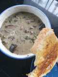 Vegan Slow Cooker Mushroom and Spinach Soup