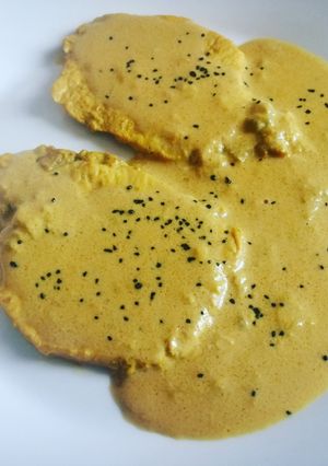 Foto di Fettine di Lonza con crema alla curcuma e gorgonzola