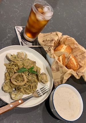 塔香磨菇海鮮義大利麵；蘑菇濃湯 的食譜成品照片