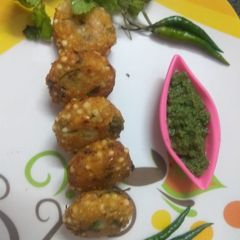 A picture of Sabudana ka Vada.