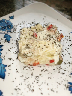 Una foto de Deliciosa ensaladilla rusa con mahonesa casera súper fácil de hacer