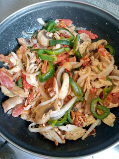 Una foto de Pollo guisado