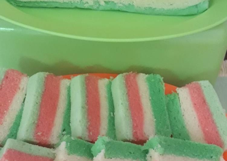 Resep Bolu Pelangi Kukus Anti Gagal