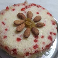 Semolina cake A picture of Semolina cake.