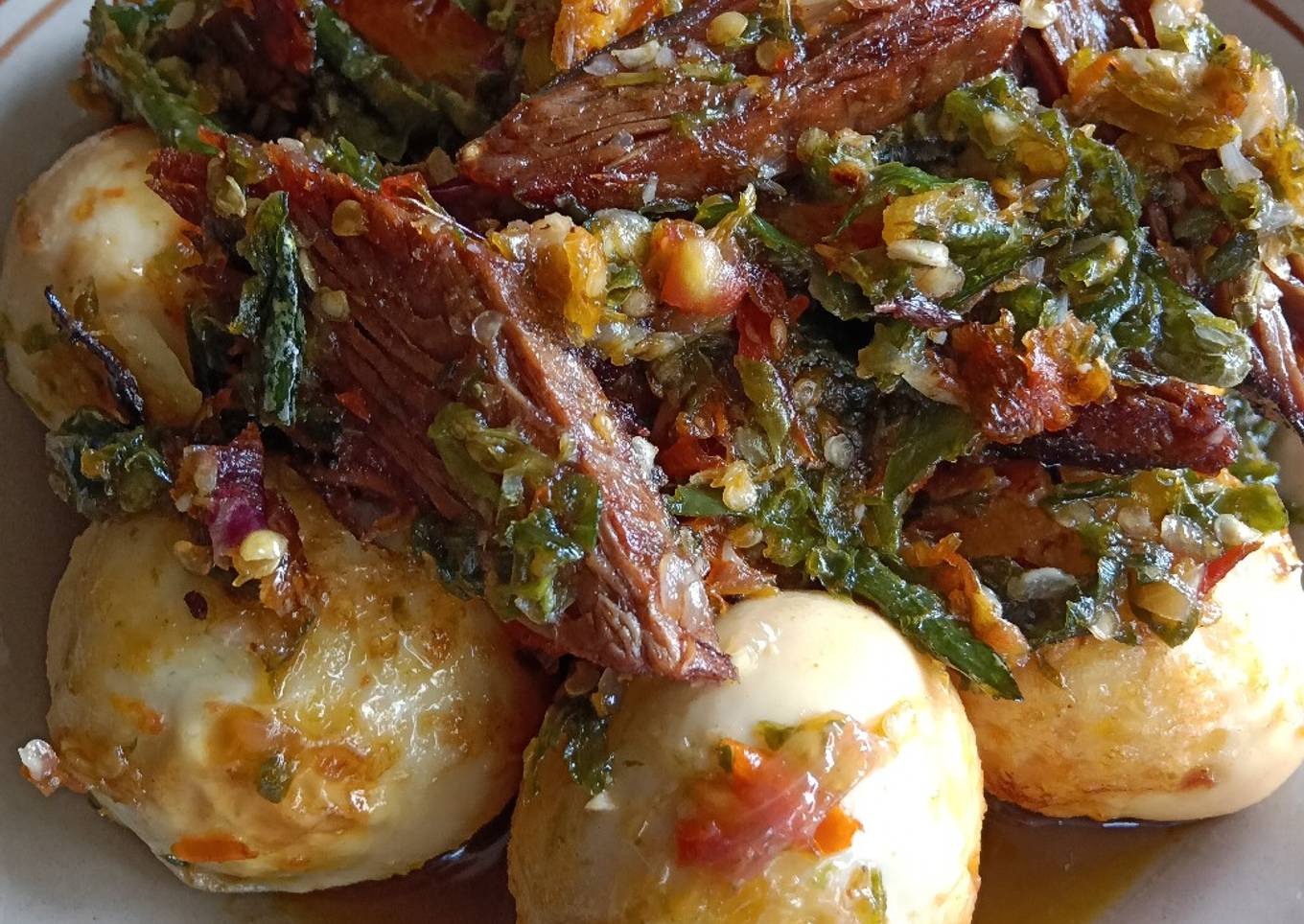 Telur dan tongkol pindang cabe hijau. Keto friendly