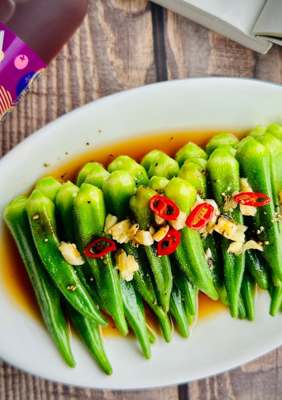 涼拌秋葵 / 簡單小菜 的食譜成品照片