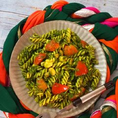 A picture of Spinach pasta.