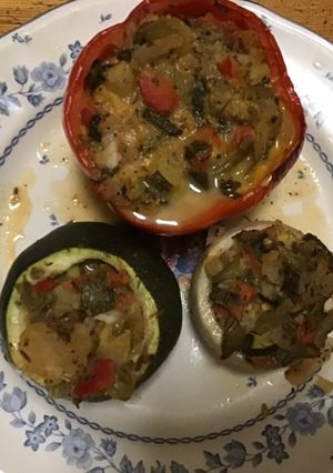 Une photo de Poivrons courgettes et navets farcis aux légumes