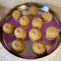A picture of Dosana ladoo.