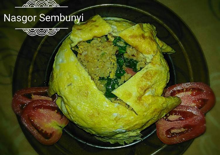 Nasi Goreng Telor Sembunyi