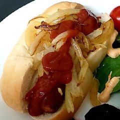 A picture of My New Hot Dog, Polish Smoked Sausage & Sautèed Onion 🥰💕.