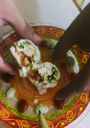 A picture of Chicken veggie roll.