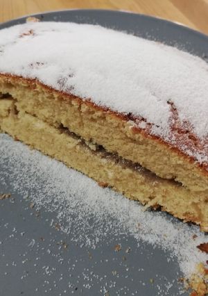 Una foto de Bizcocho de Baileys relleno de Milka con oreo