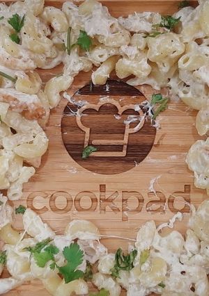 A picture of Cheese macaroni.