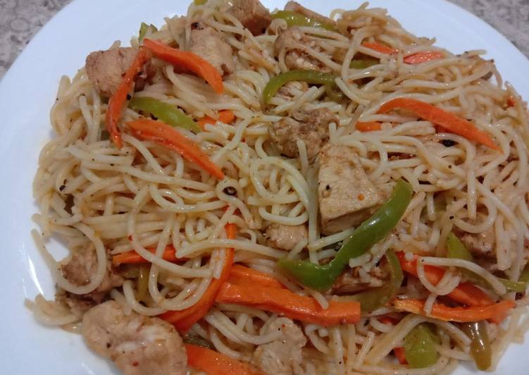 Chicken& veggi spaghtti