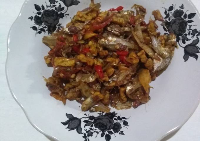 Sambel Goreng Ikan Asin Tempe