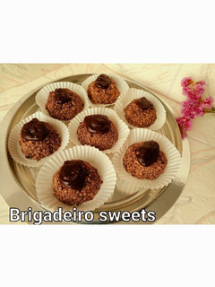 Фото Brazilian Brigadeiro chocolates/ Бразильські цукерки Бригадейру🍫.