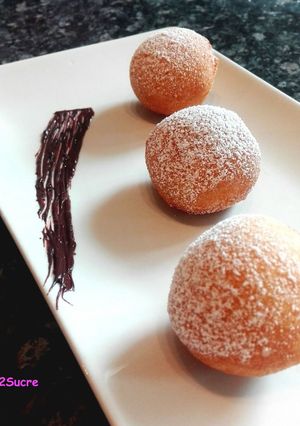 Une photo de Fritelle Al Limone