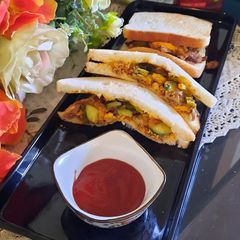 A picture of Beef sandwich.