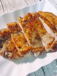義式香煎脆皮雞腿排 的食譜成品照片