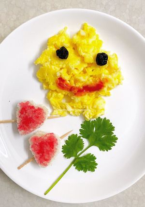 A picture of Scrambled egg sunshine.