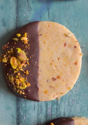 A picture of Pistachio Shortbread.