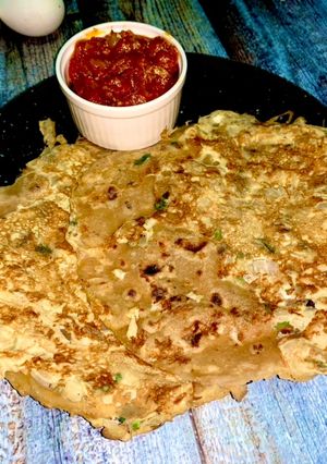 முட்டை சப்பாத்தி மற்றும் தக்காளி தொக்கு (Muttai chappathi and thakkali thokku recipe in tamil) செய்முறை முக்கிய புகைப்படம்