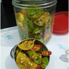 A picture of Lemon Chilli Pickle.