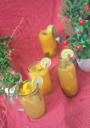 મેંગો મોઇતો (Mango Mojito Recipe In Gujarati) રેસીપી મુખ્ય ફોટો