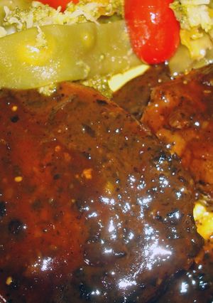 Una foto de Medallones de lomo o peceto con salsa agridulce