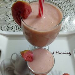Guava smoothie A picture of Guava smoothie.