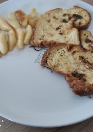 A picture of French Toast with Caramelized Apples 🥰.