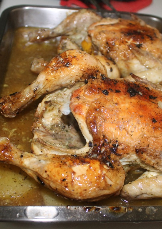 Una foto de Pollo asado a las finas hierbas