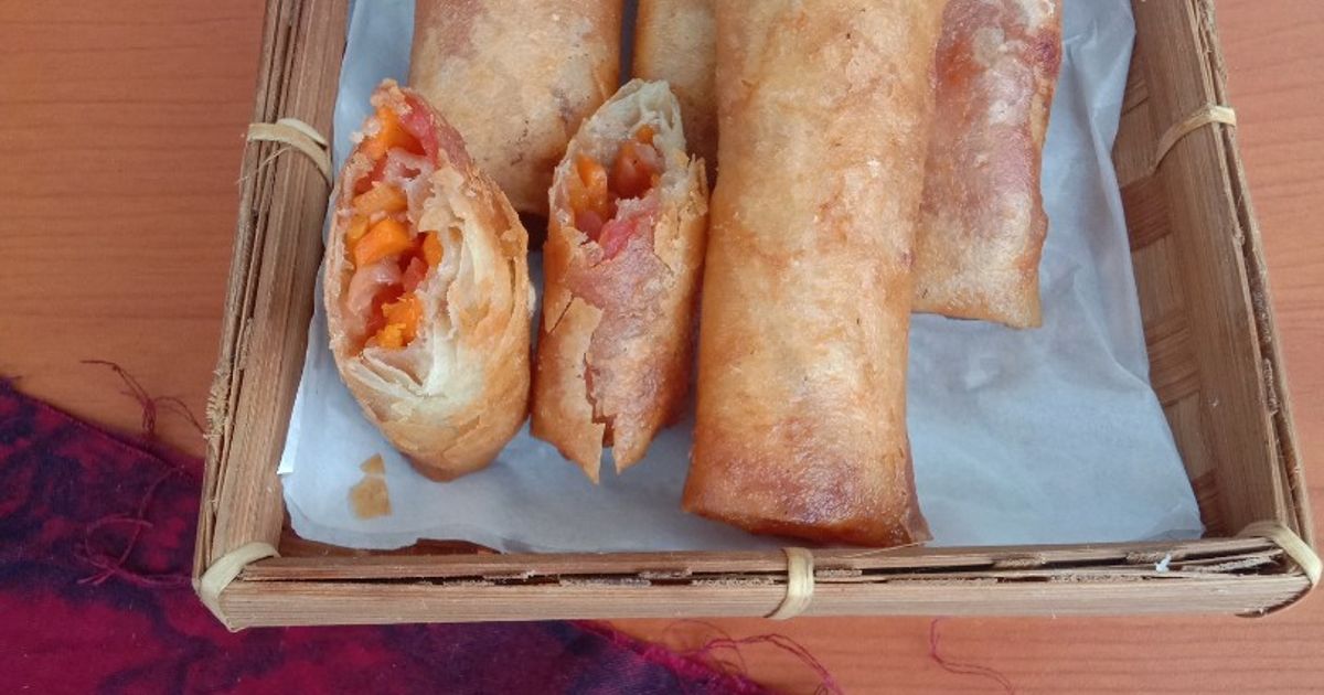 Lumpia isi wortel kol kornet