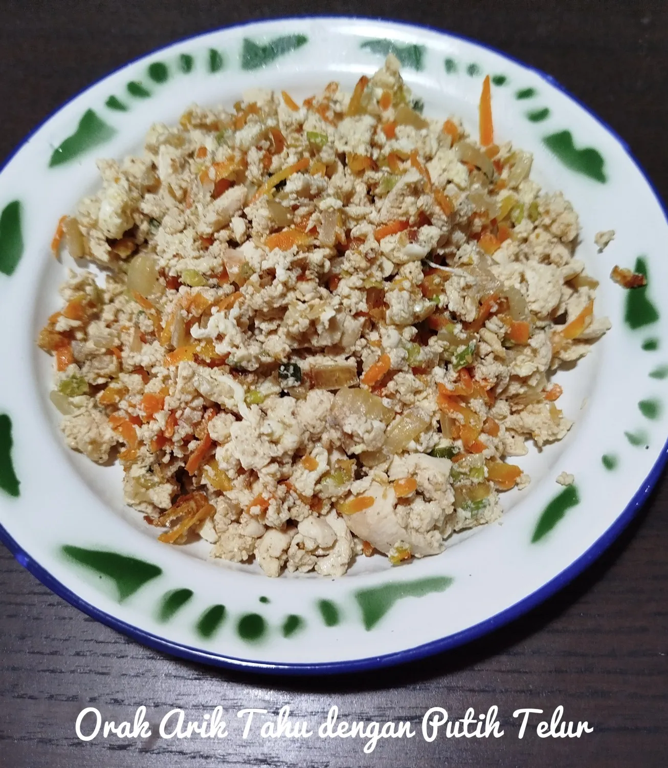 Orak-arik Tahu dan Putih Telur Orak-arik Tahu dan Putih Telur