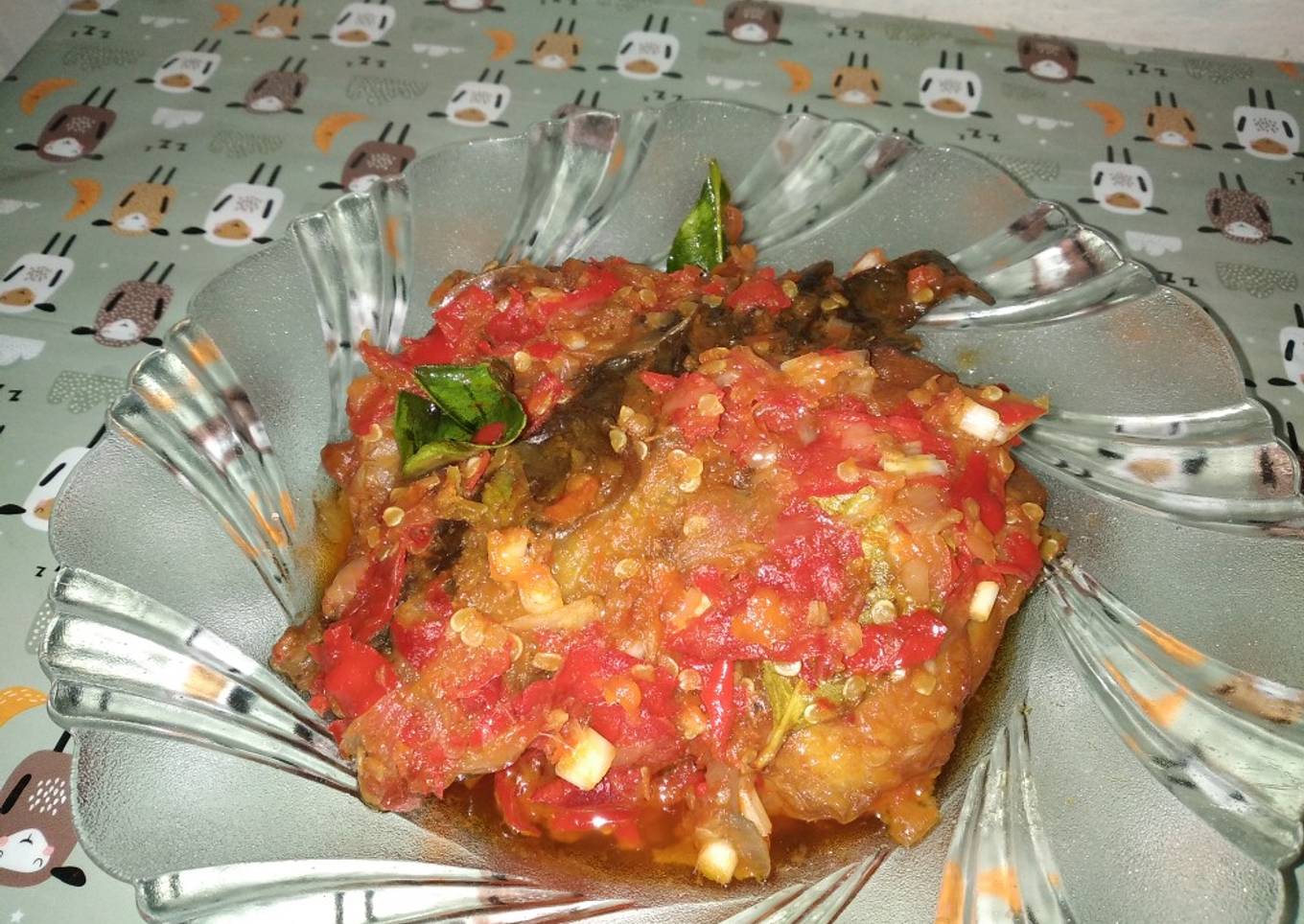 Bagaimana Menyiapkan Ikan Lele Sambal Rica, Lezat Sekali