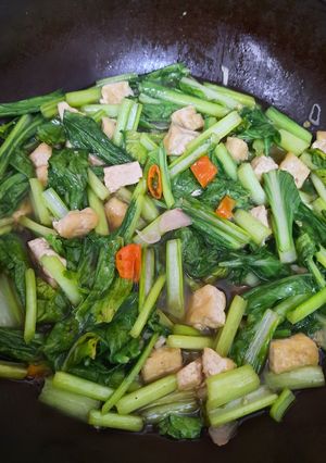 Foto resep Tumis Sawi Tahu Sederhana